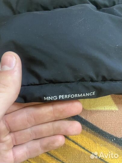 Пуховик зимний мужской Mango