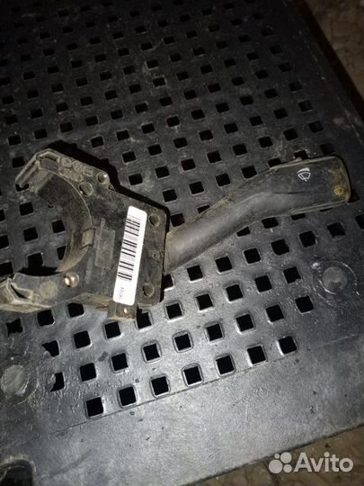 Подрулевой переключатель дворников Volkswagen