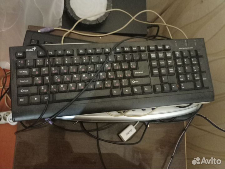 Клавиатура и аксессуары
