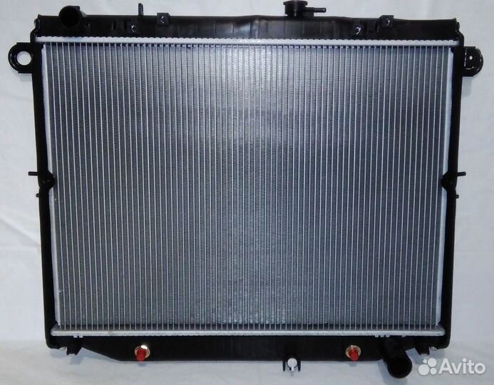 Радиатор lexus LX470