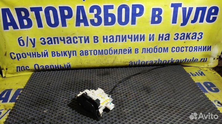 Замок двери задней правой seat Leon