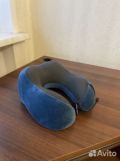 Подушка для путешествий