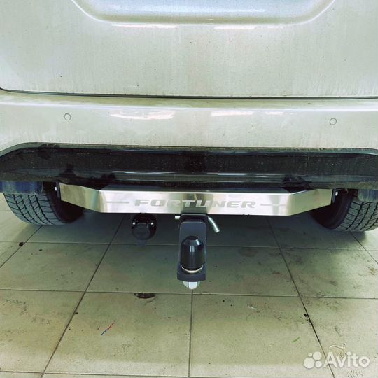 Фаркоп toyota Fortuner