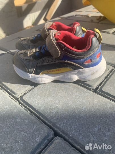 Кроссовки детские котофей 28