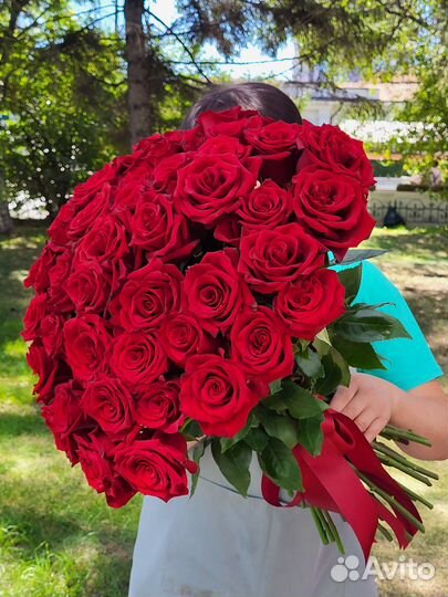 Букет 51 роза / Доставка цветов