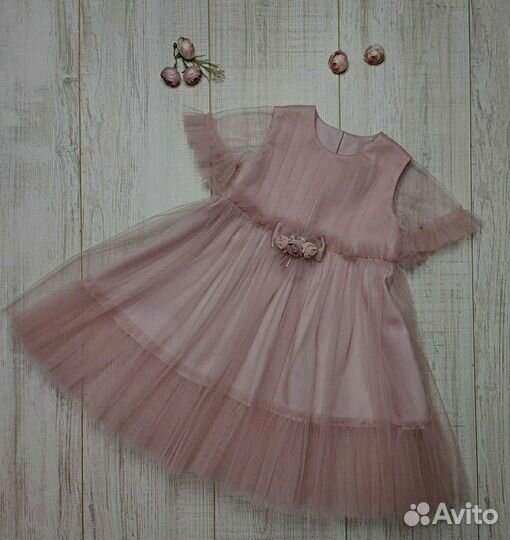 Платье для девочки новое