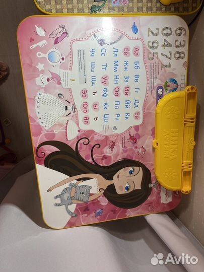 Столик для девочки