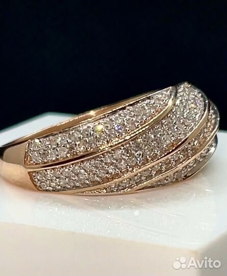 Золотое кольцо с бриллиантами