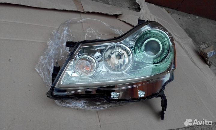 Infiniti M35 фары