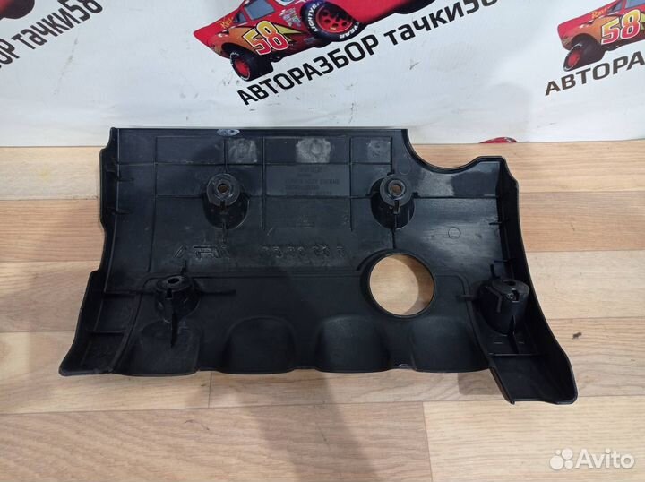 Декоративная крышка двигателя Kia Ceed 2008