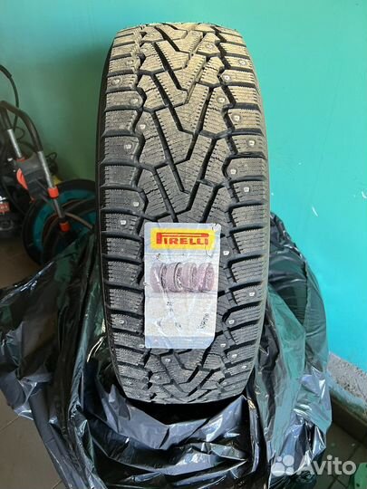 Pirelli Ice Zero 225/60 R18