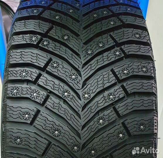 Michelin X-Ice North 4 215/65 R17 103