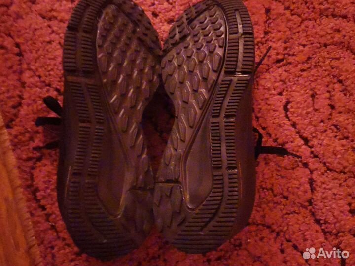 Кроссовки мужские 41 размер новые