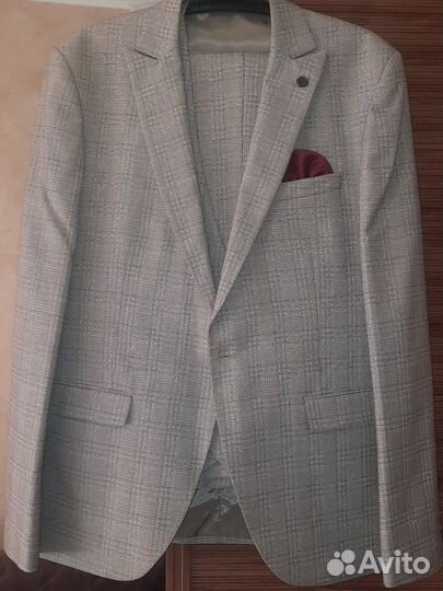 Костюм мужской