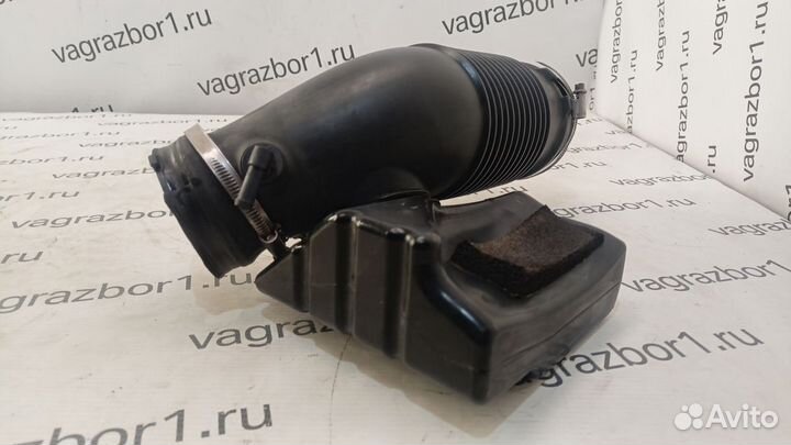 Резонатор воздушного фильтра Audi A6 (C6) III (200