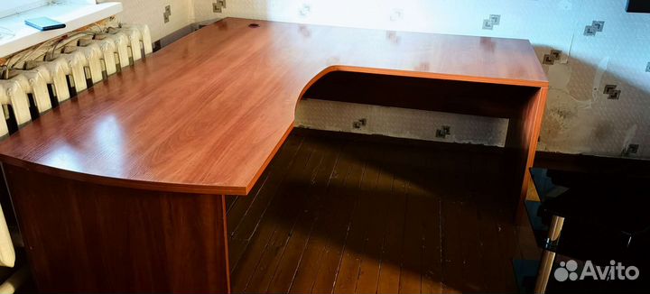 Угловой письменный стол бу