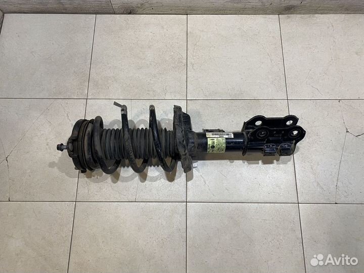 Стойка в сборе правая Kia Optima 4 (JF)