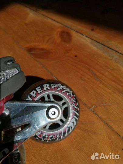 Роликовые коньки