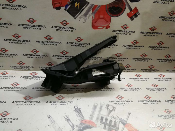 Педаль газа volkswagen touran