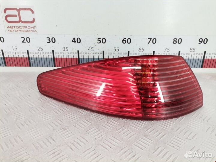 Фонарь для Peugeot-Citroen 607