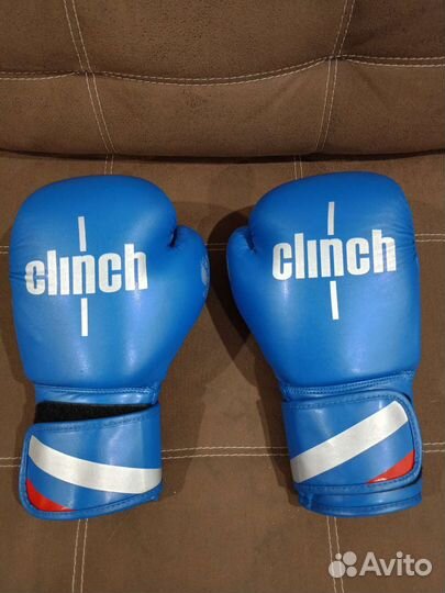Боксерские перчатки