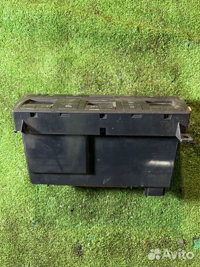 Блок управления климат-контролем Audi A6C5