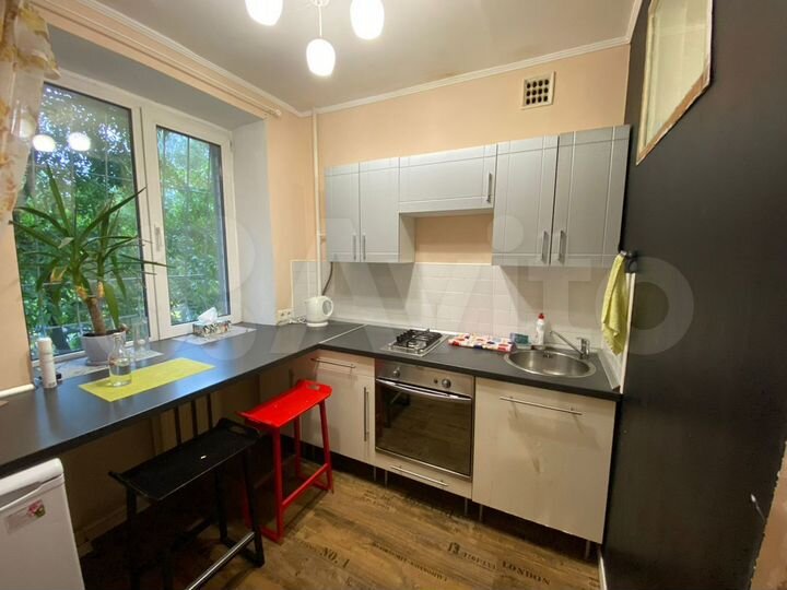 2-к. квартира, 42,8 м², 2/5 эт.