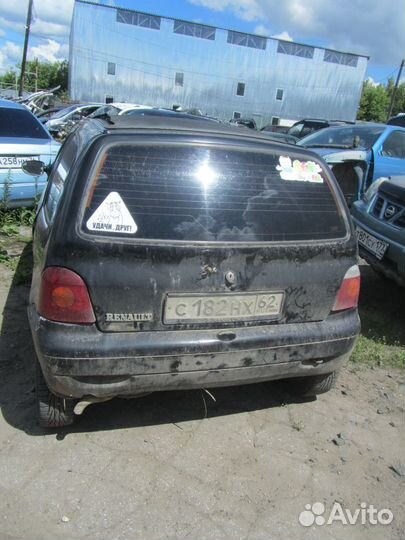 Дверь левая правая Renault Twingo