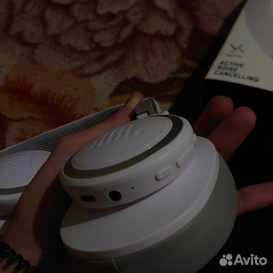 Наушники jbl live 660nc