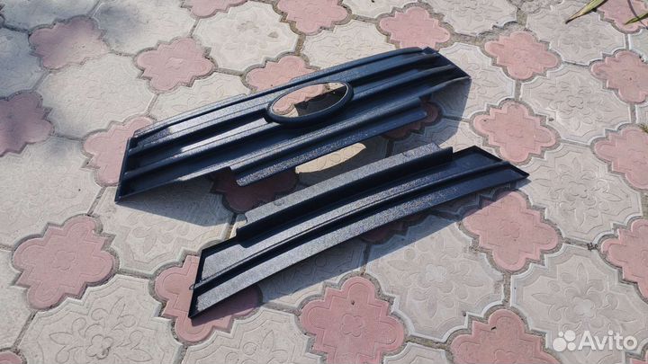 Зимняя защита радиатора Лада Веста