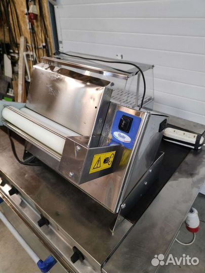 Тестораскаточная машина