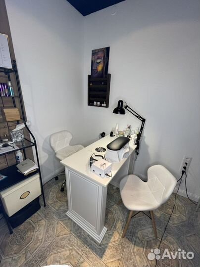 Сдам в аренду рабочее место маникюр/брови