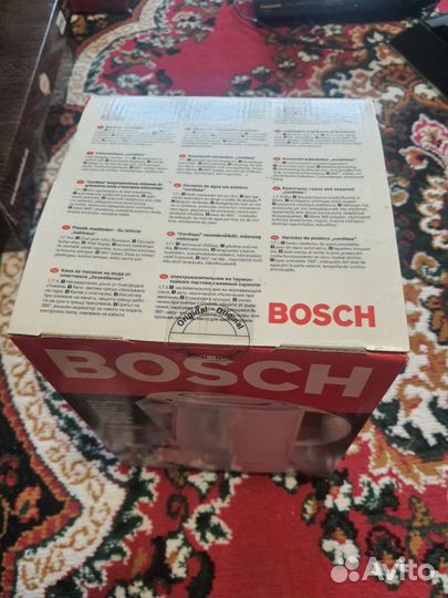 Электрический чайник Bosch 1.7 л новый