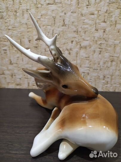 Royal Dux Фарфоровая статуэтка Олень Чехословакия