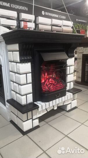 Камин электрический с порталом камень