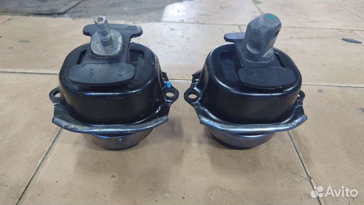 Подушка / опора двигателя BMW Х5 / Х6 N57