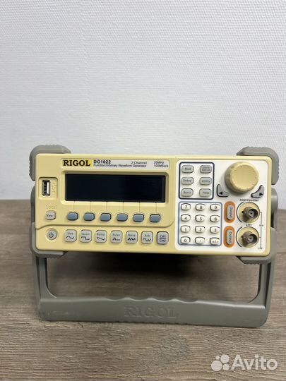Генератор сигналов Rigol DG1022
