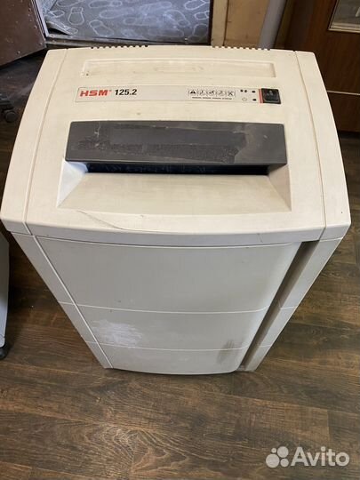Уничтожитель бумаг шредер hsm 125.2