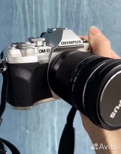 Olympus OM-D E M10 Mark IV