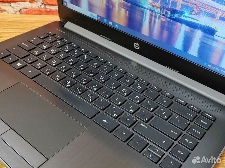 HP Ноутбук 14 дюймов процессор Core i5 240 G7