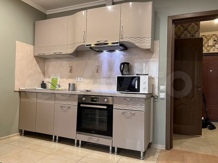 2-к. квартира, 43 м², 9/18 эт.