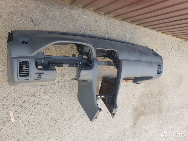 Торпедо Nissan Maxima (A32) IV (1995-2000)