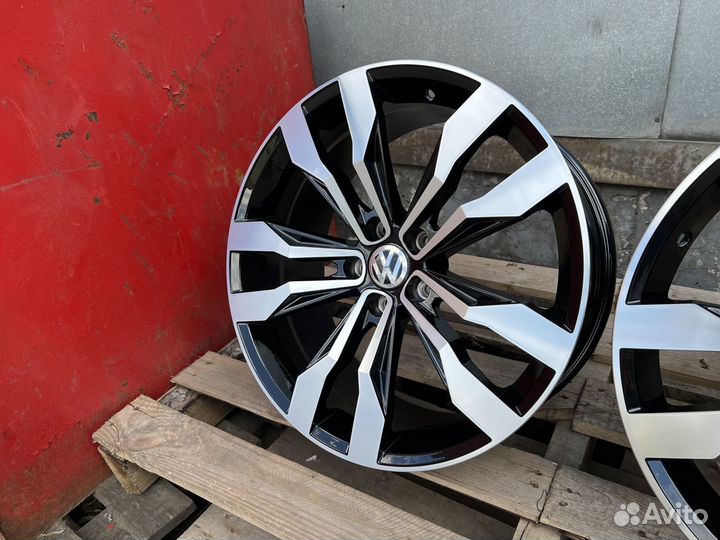 Диски R19 Suzuka 5-112 Volkswagen Touareg