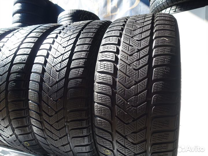 Pirelli Scorpion Winter 285/40 R22