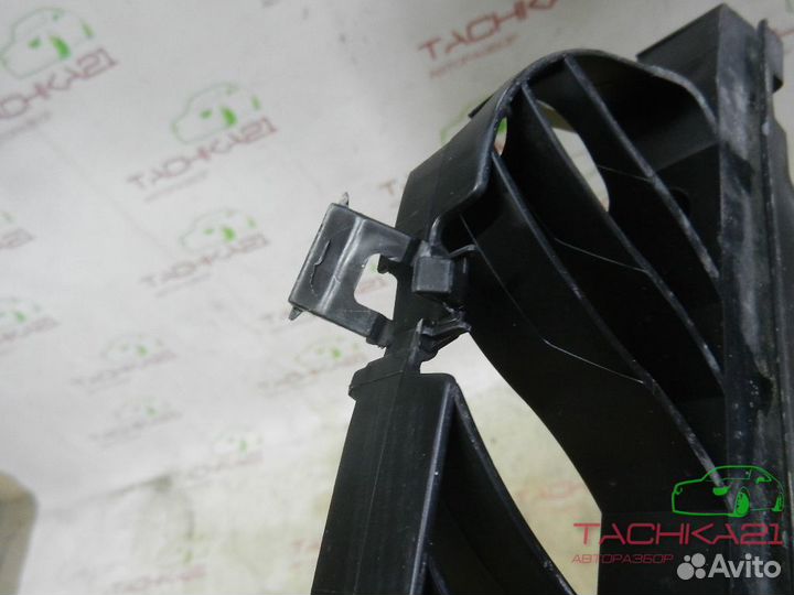 Кронштейн заднего бампера VW Touareg 3 CR (2018)