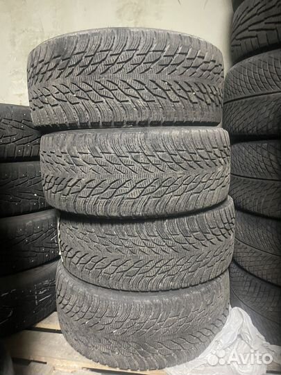 Nokian Tyres Hakkapeliitta R3 SUV 285/40 R22