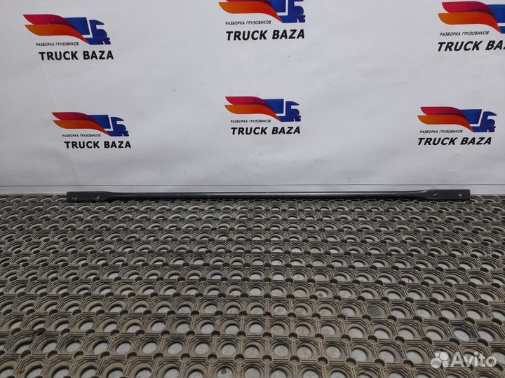 Кронштейн переднего бампера