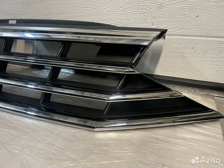 Решетка радиатора Volkswagen Passat B8 рестайлинг