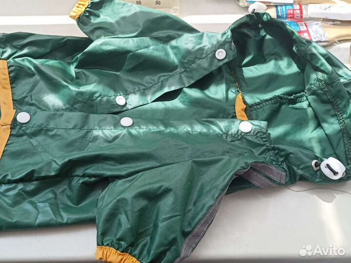 Ветровка для собаки