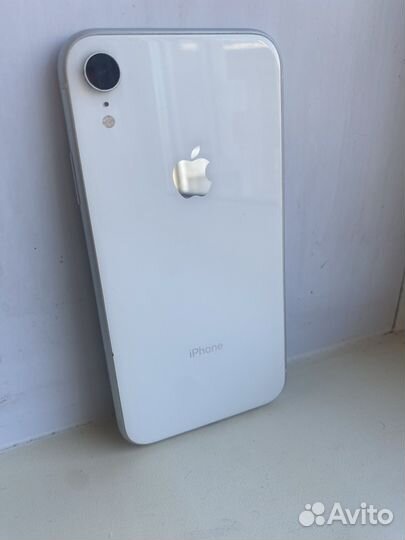 iPhone Xr, 64 ГБ